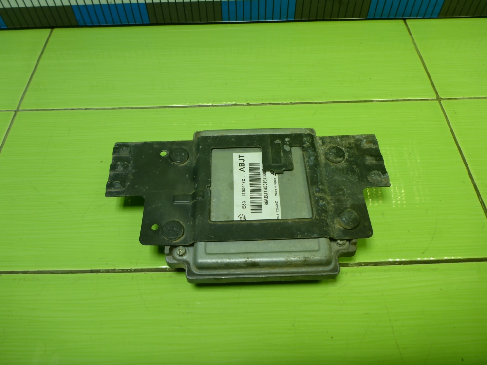 Блок управления двигателем