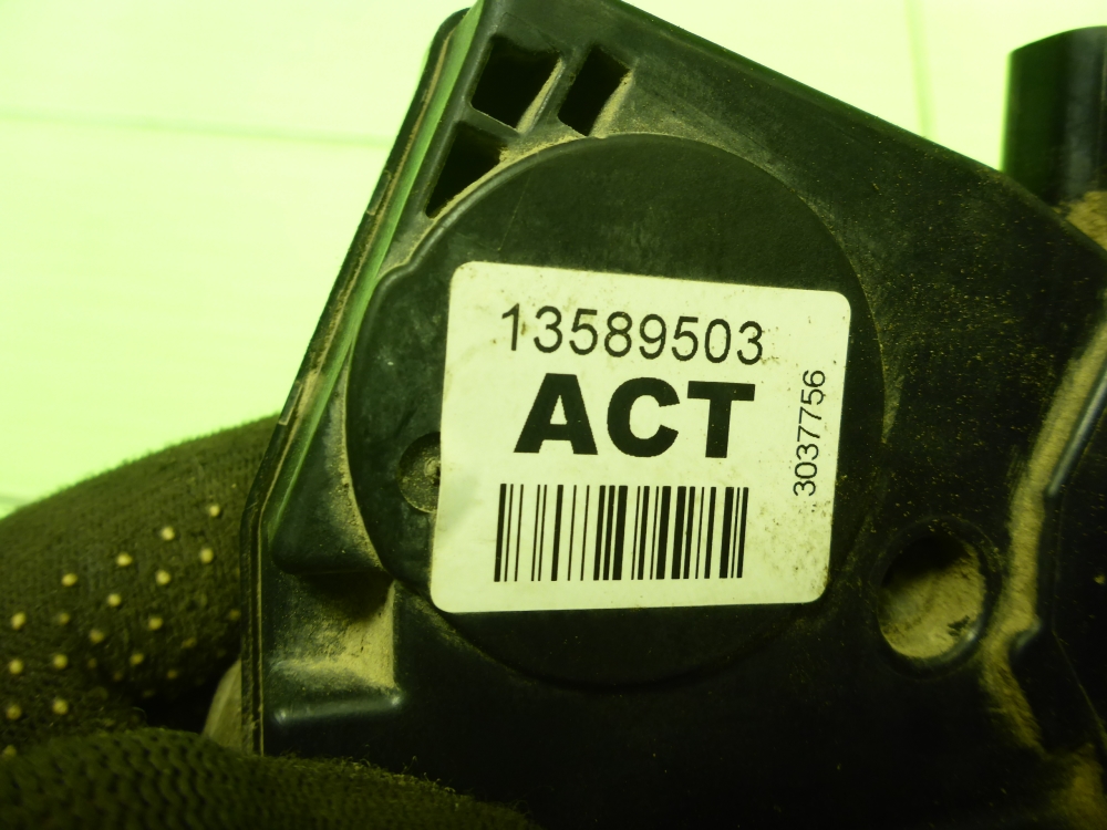 Замок двери передней правой