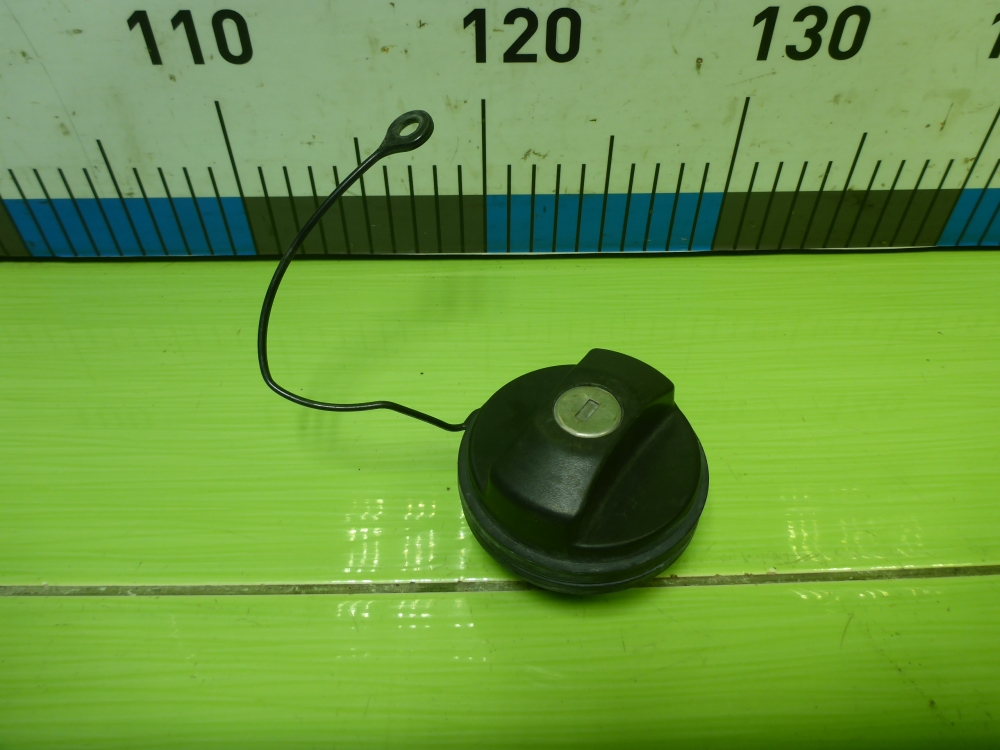 Крышка топливного бака