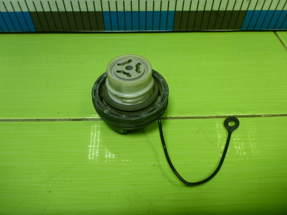 Крышка топливного бака