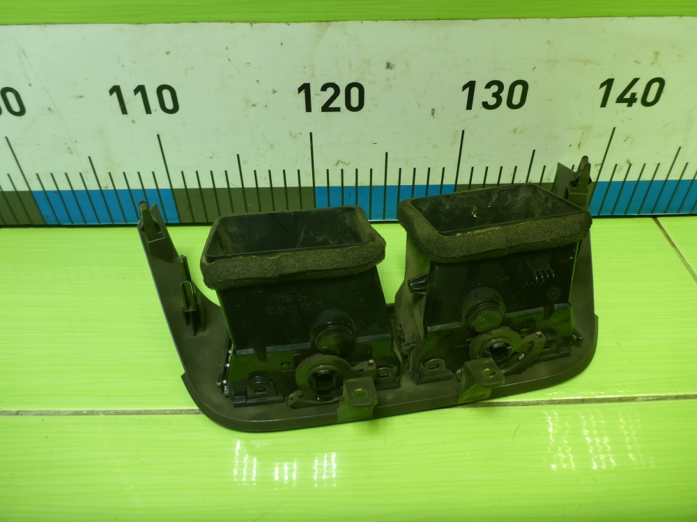 Дефлектор воздушный