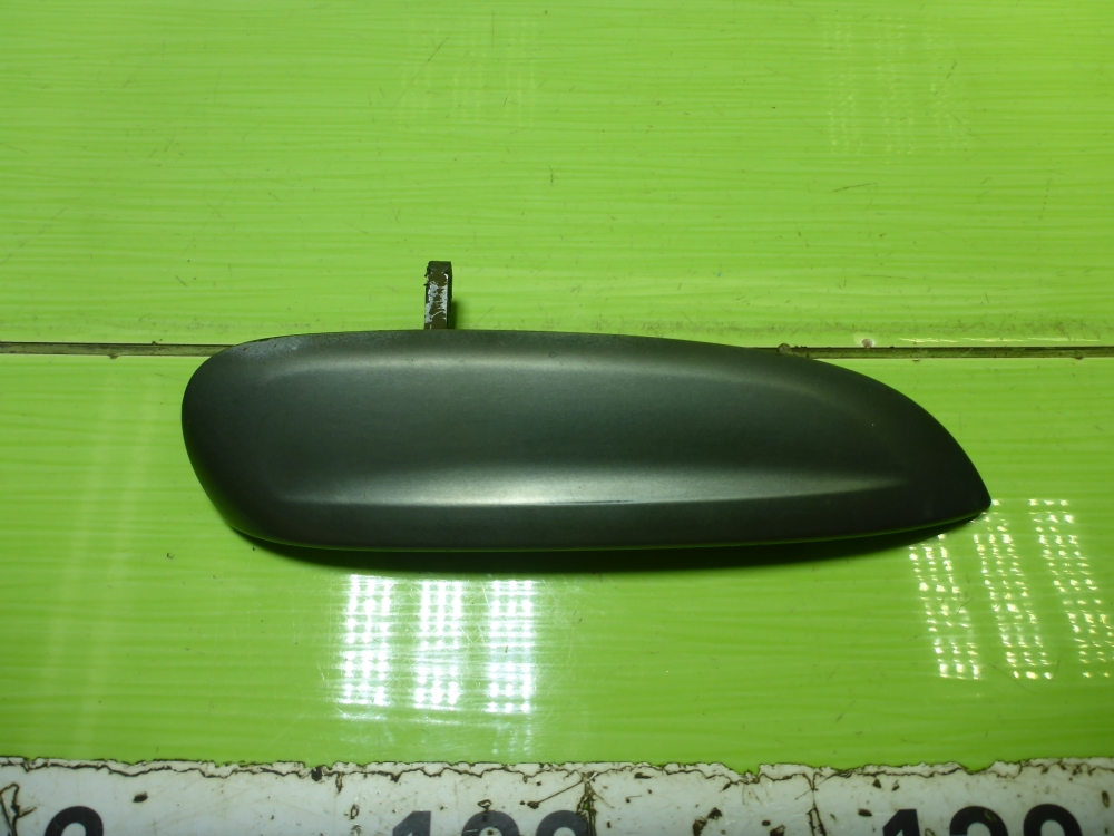 Ручка двери передней наружная правая