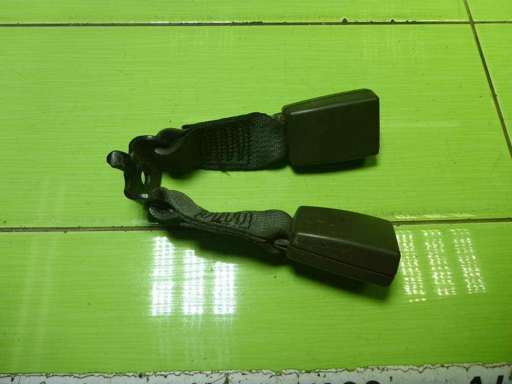 Ответная часть ремня безопасности