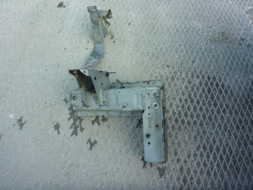 Лонжерон передний левый