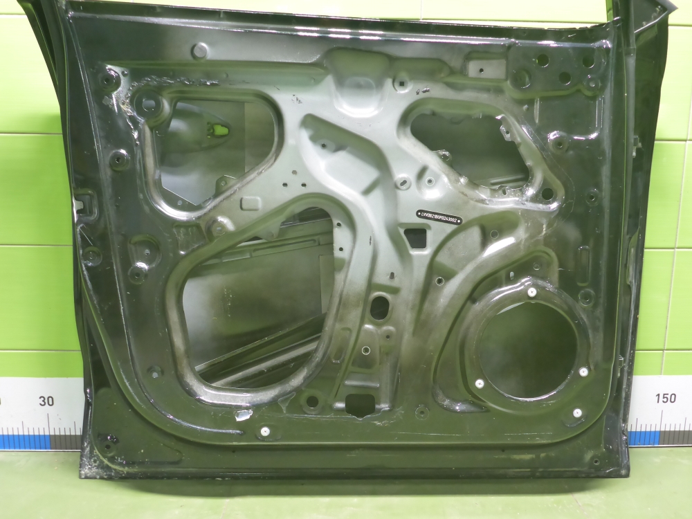 Дверь передняя левая