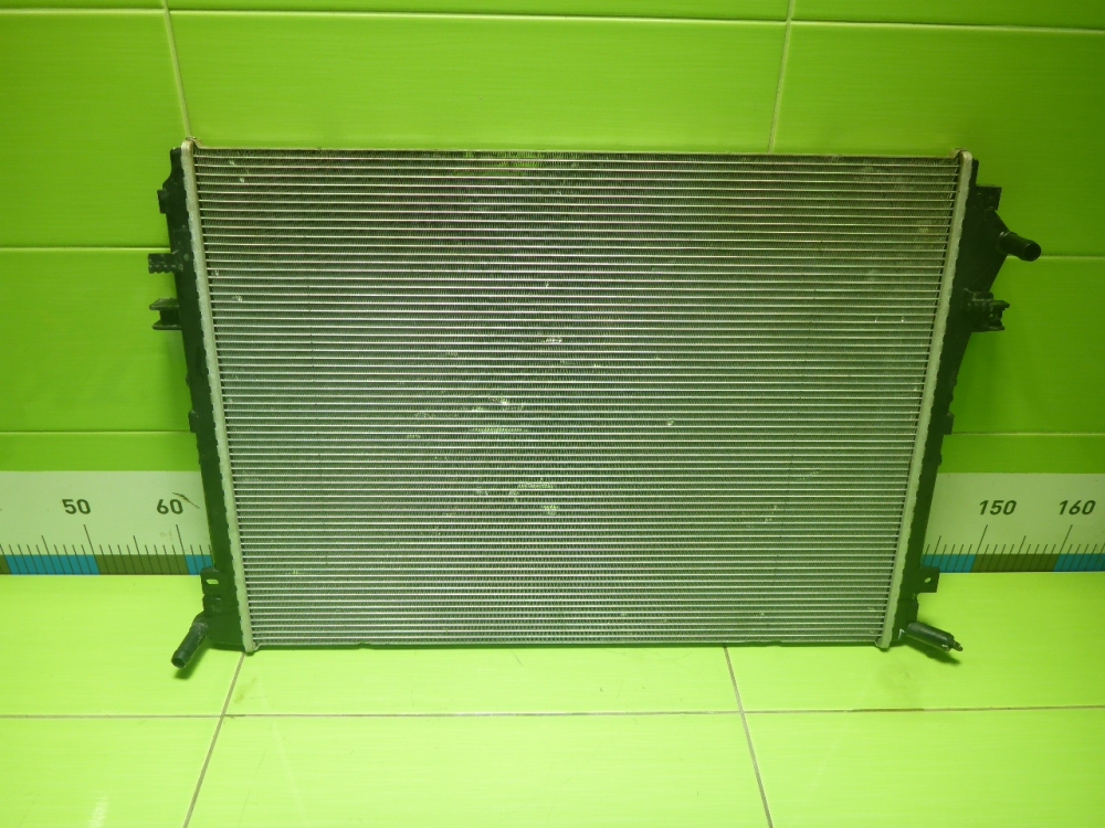 Радиатор охлаждения двигателя основной