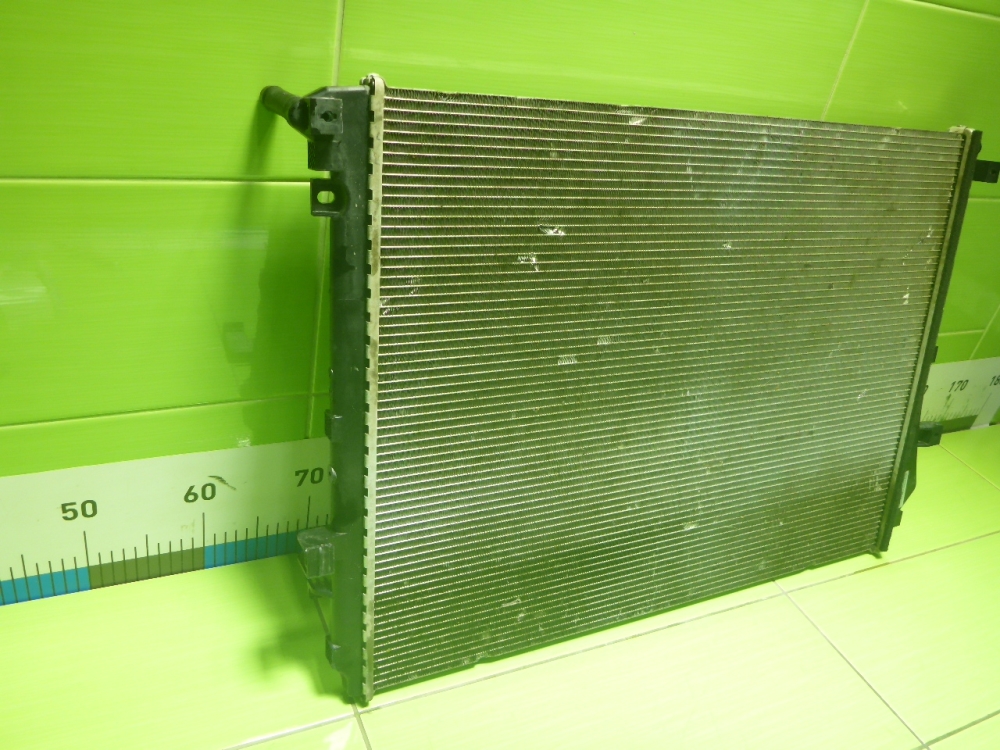 Радиатор охлаждения двигателя основной