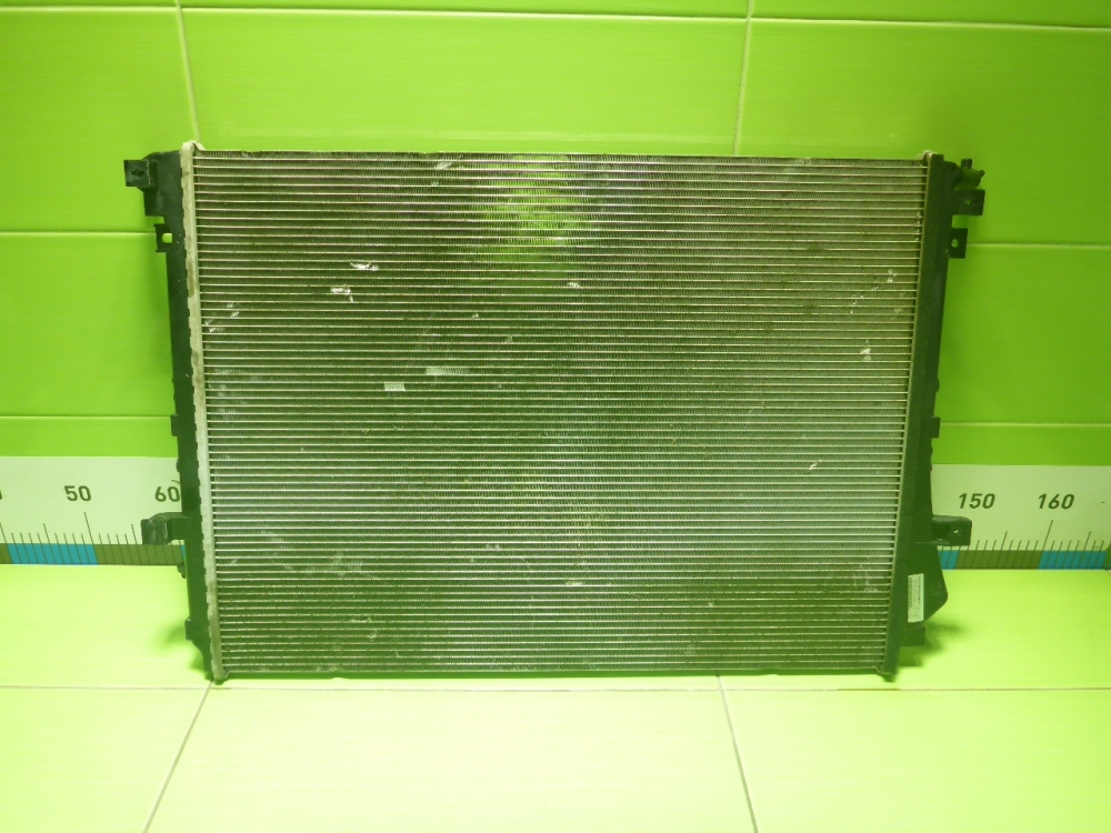 Радиатор охлаждения двигателя основной
