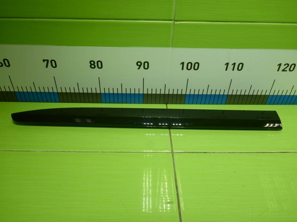 Накладка двери задней правой