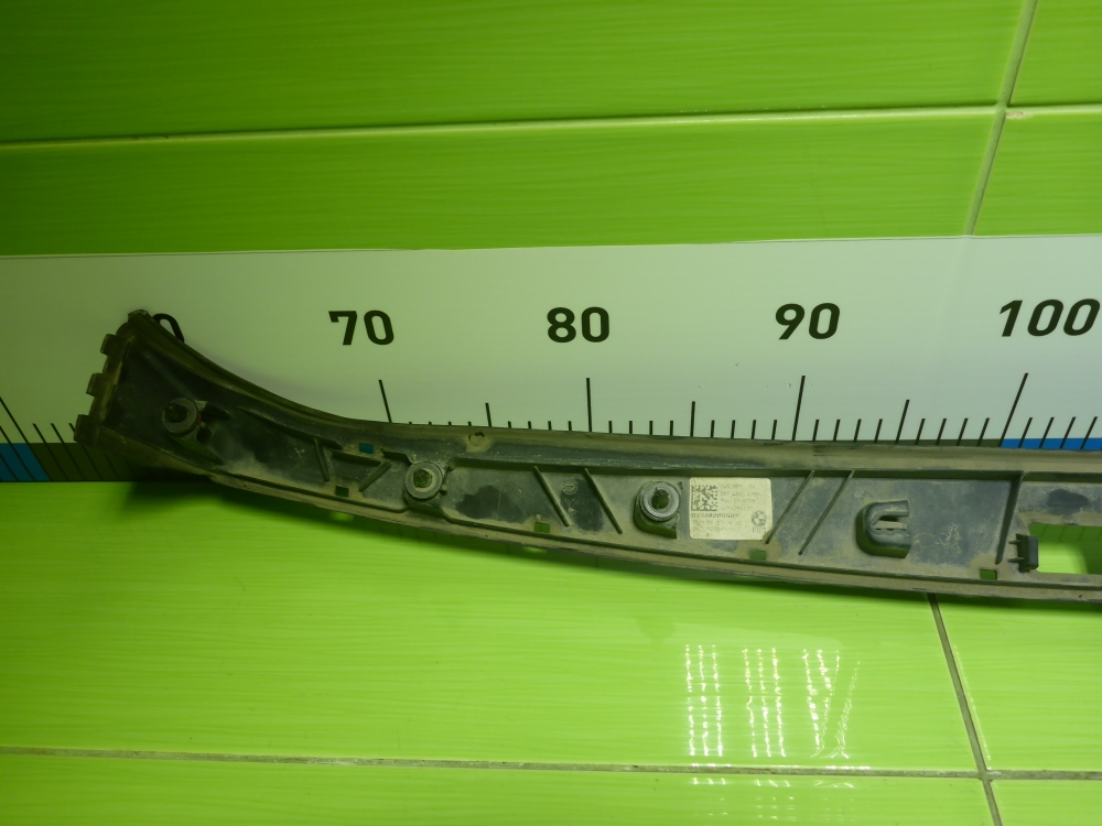 Накладка двери багажника