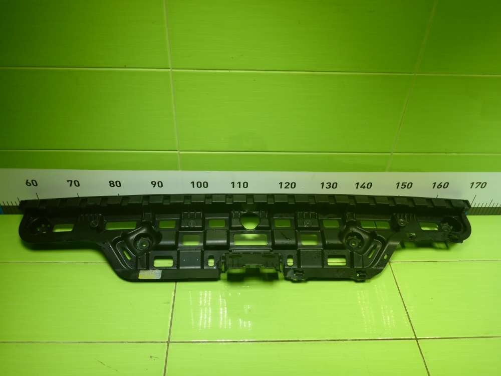 Кронштейн заднего бампера