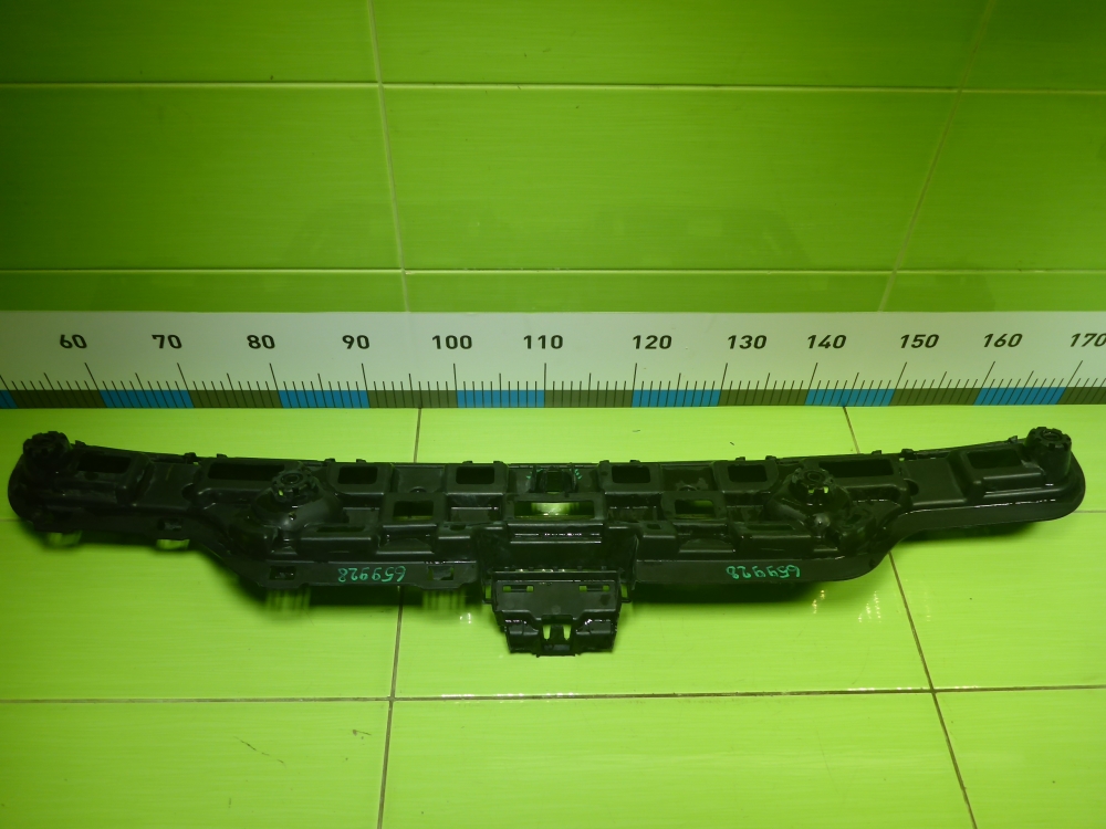 Кронштейн заднего бампера