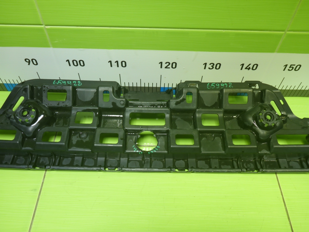 Кронштейн заднего бампера