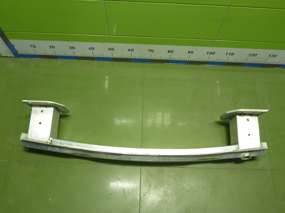 Усилитель заднего бампера