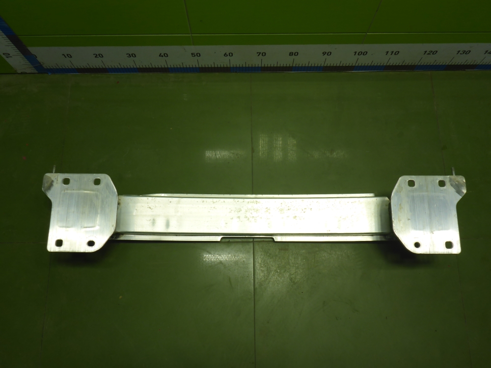 Усилитель заднего бампера