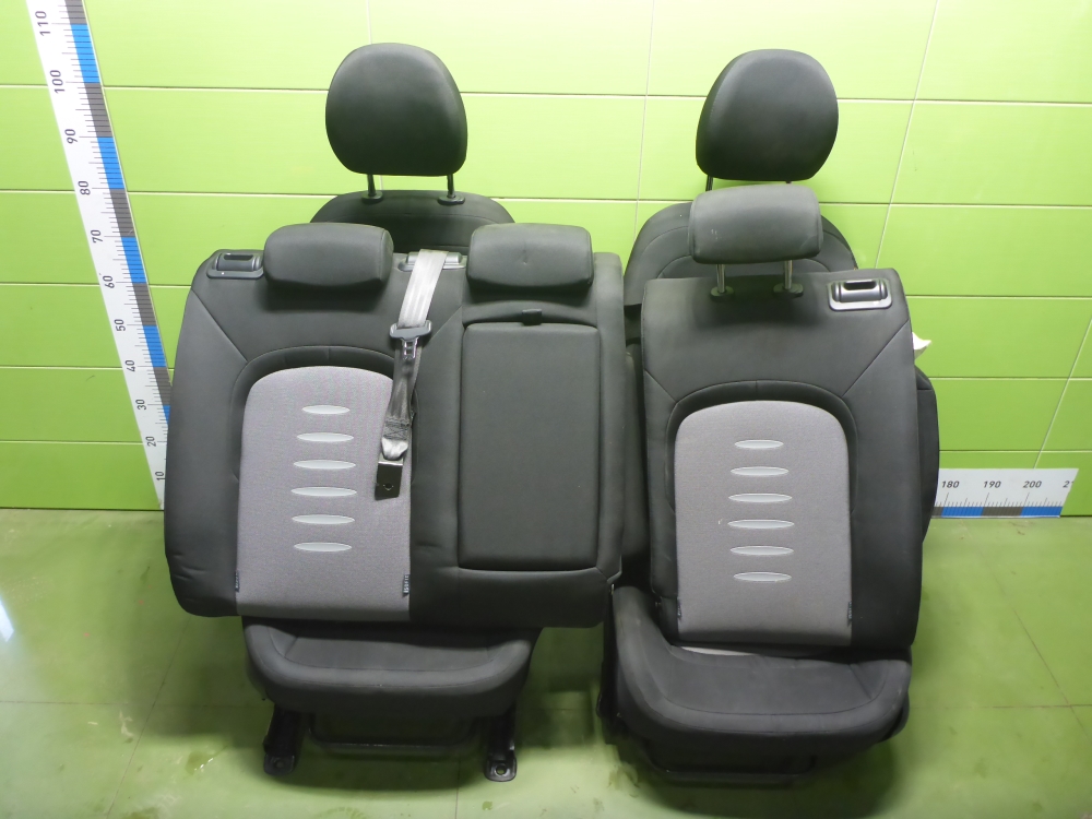 Сиденья комплект