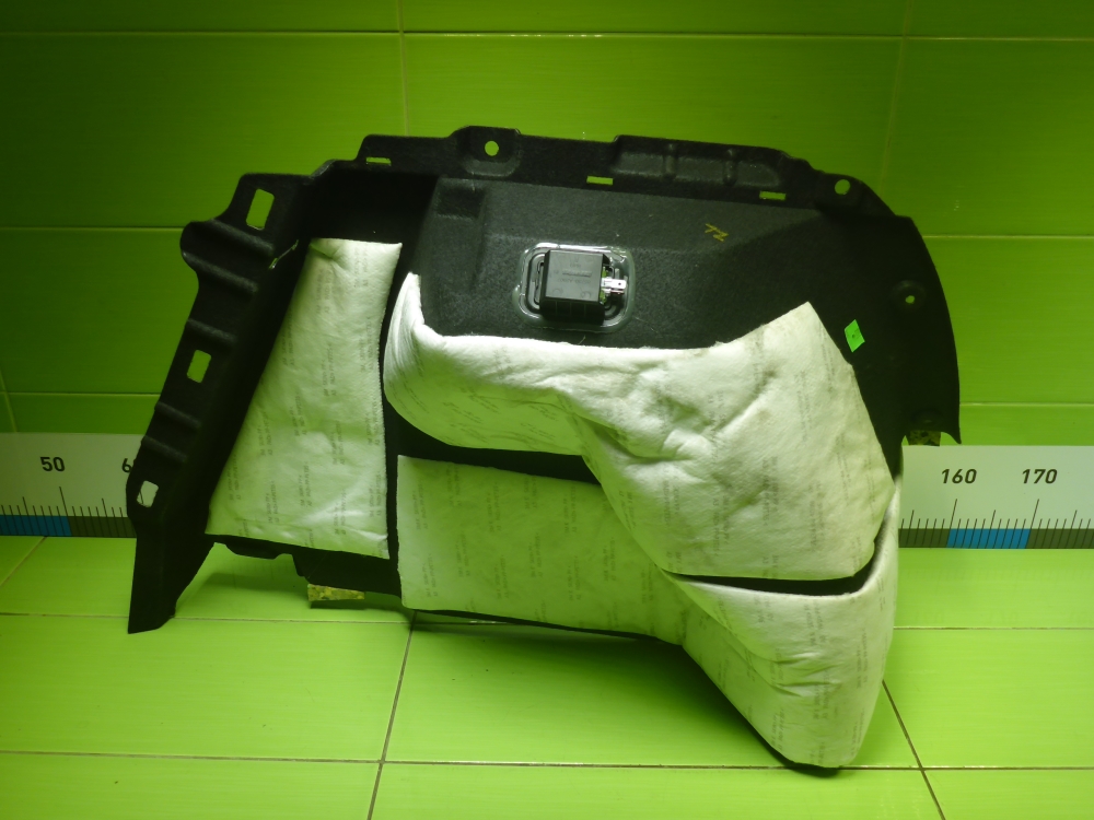 Обшивка багажника