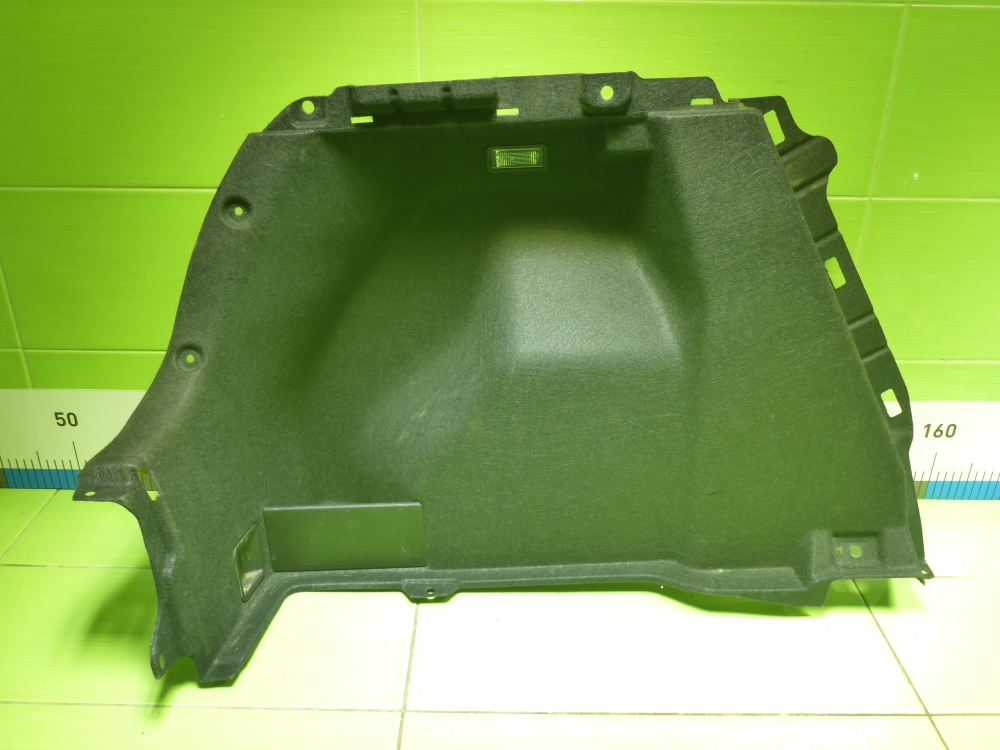 Обшивка багажника