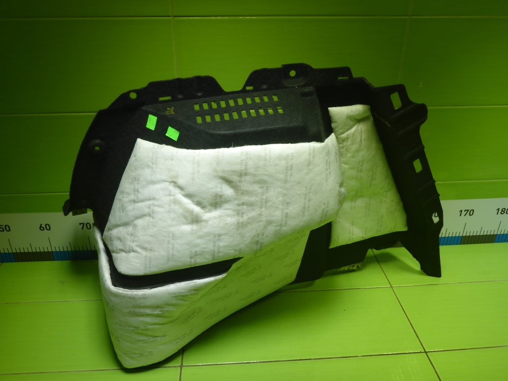 Обшивка багажника