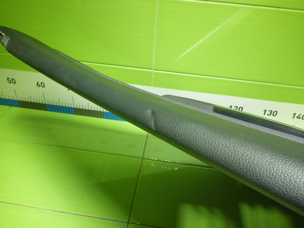 Обшивка двери задней правой