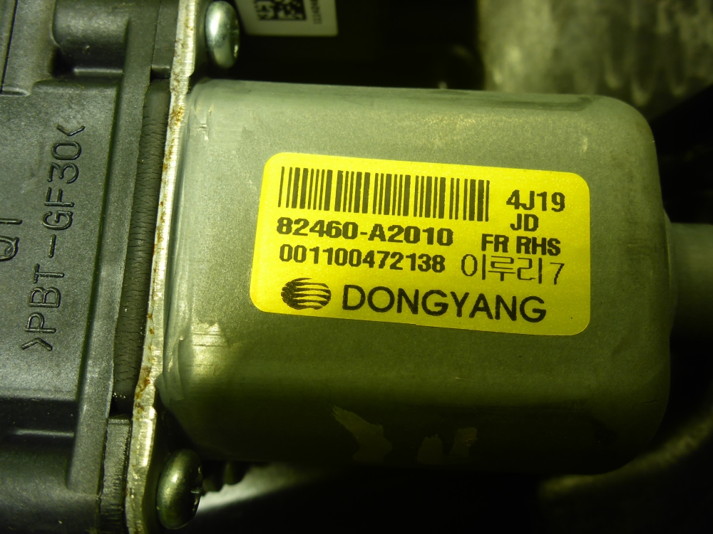 Стеклоподъемник электр. передний правый