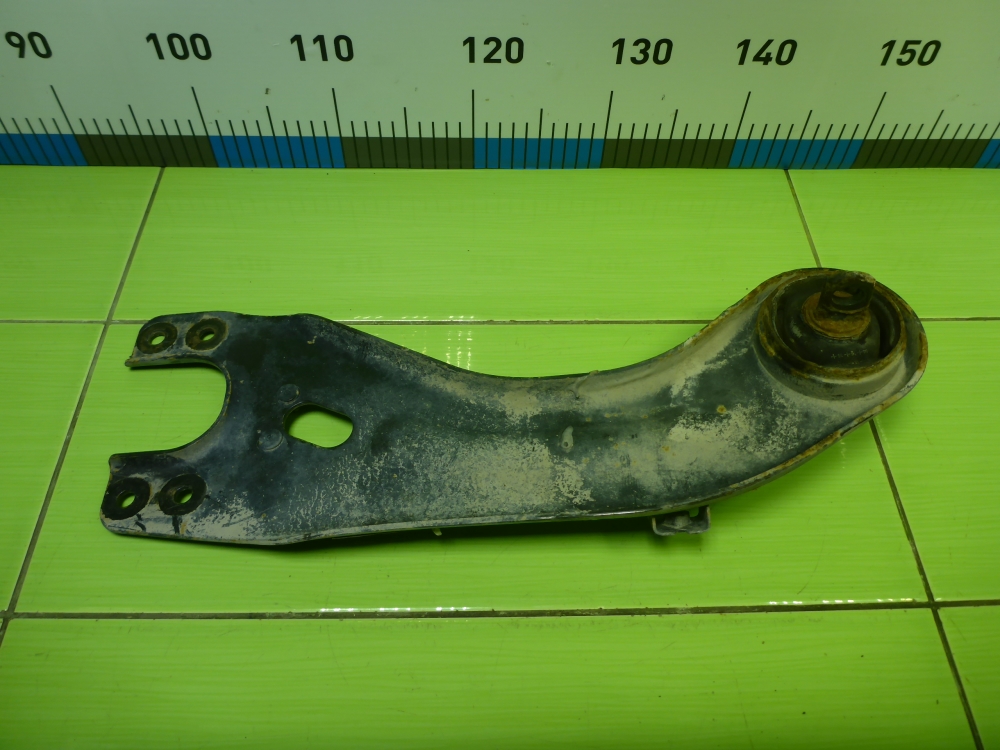 Рычаг задний продольный правый