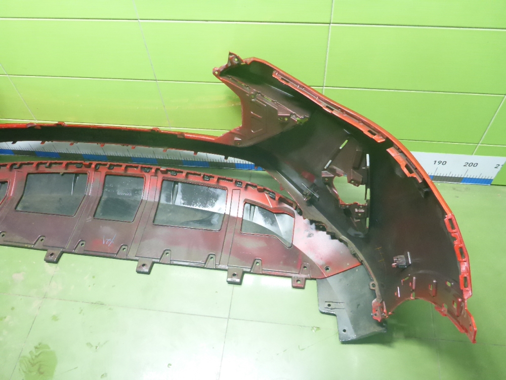 Бампер передний