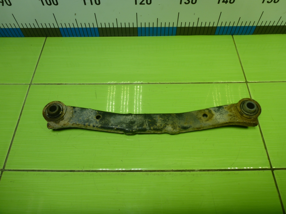 Рычаг задний