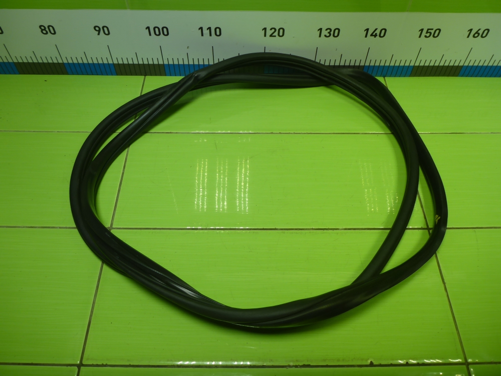 Уплотнитель двери