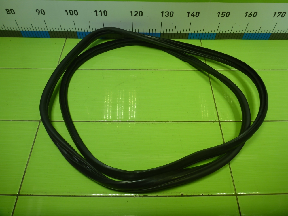 Уплотнитель двери