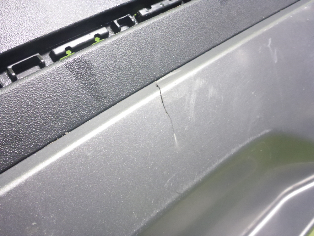 Бампер задний