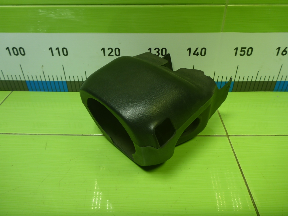 Кожух рулевой колонки