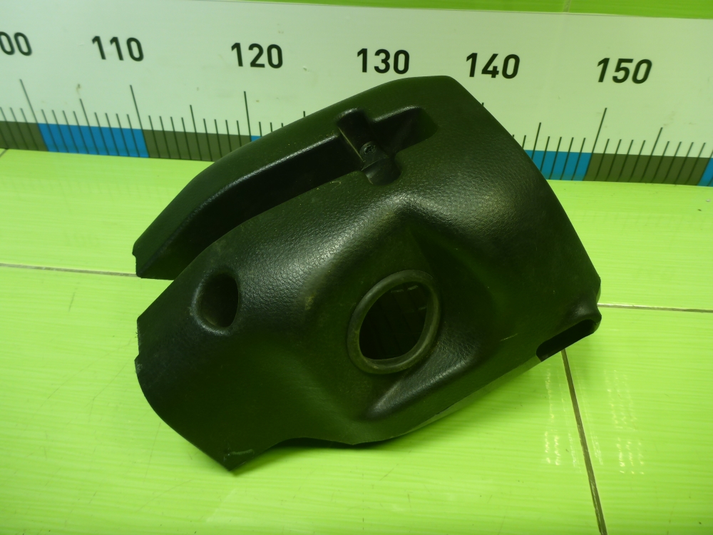 Кожух рулевой колонки