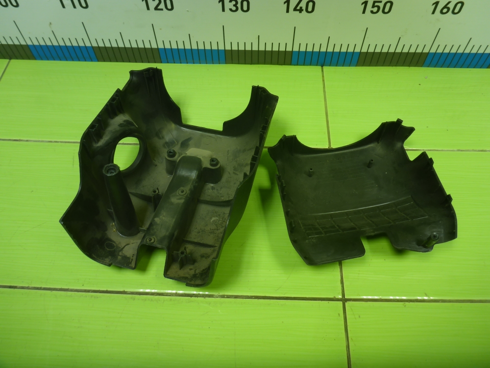 Кожух рулевой колонки