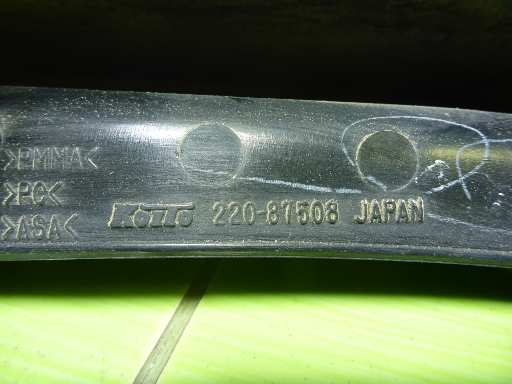 Фонарь задний правый