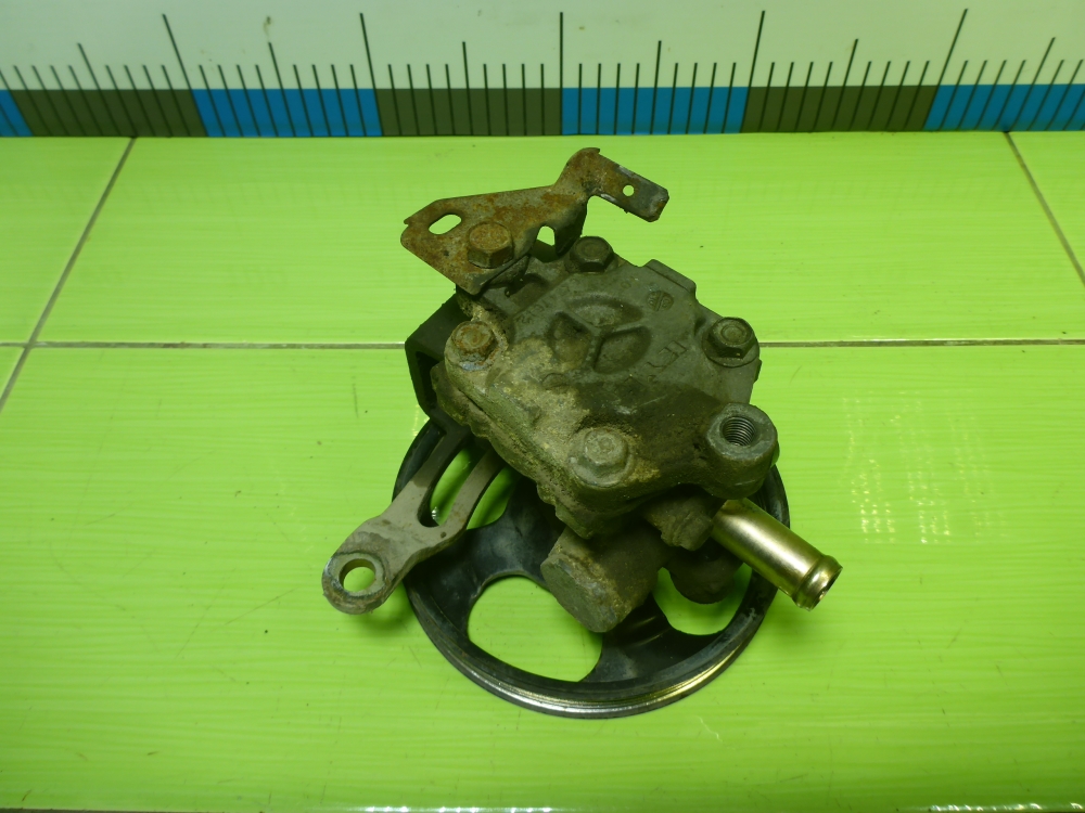 Насос ГУР (гидроусилитель руля)