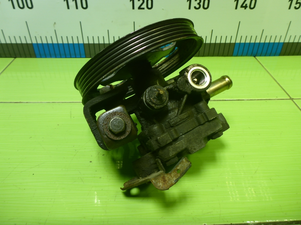 Насос ГУР (гидроусилитель руля)