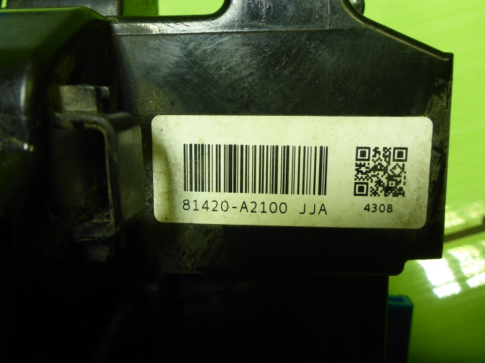 Замок двери задней правой