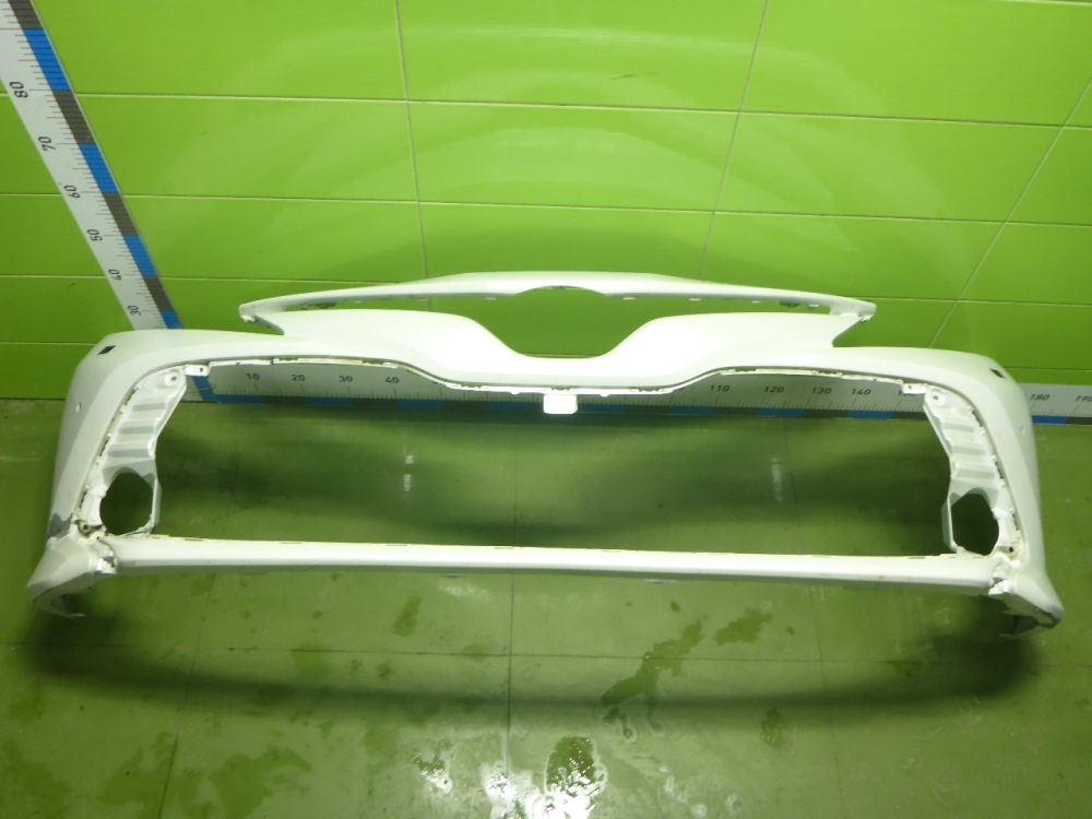 Бампер передний