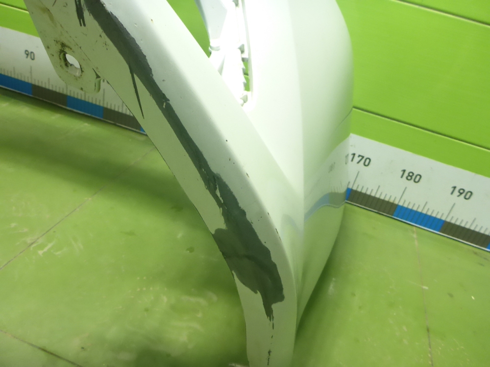 Бампер передний