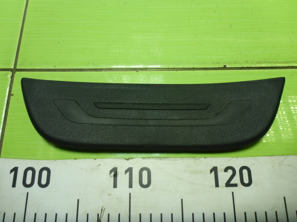 Накладка порога (внутренняя)