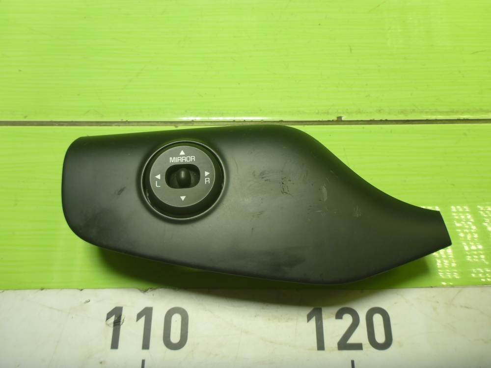 Переключатель регулировки зеркал