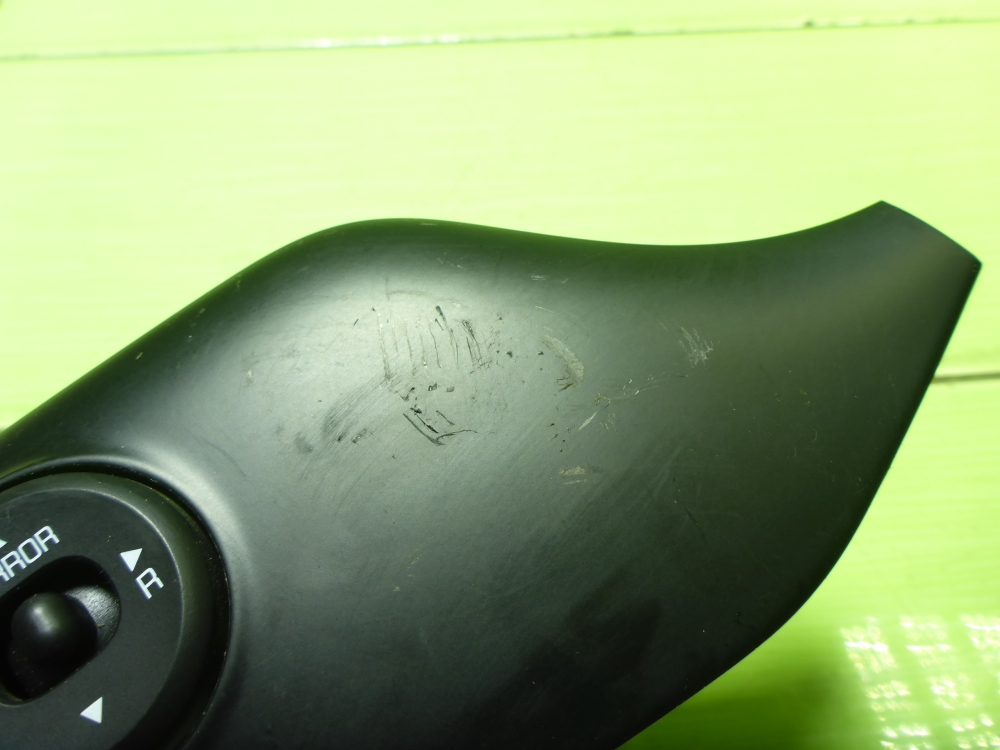 Переключатель регулировки зеркал