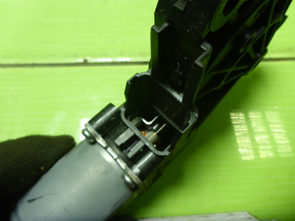 Моторчик стеклоподъемника