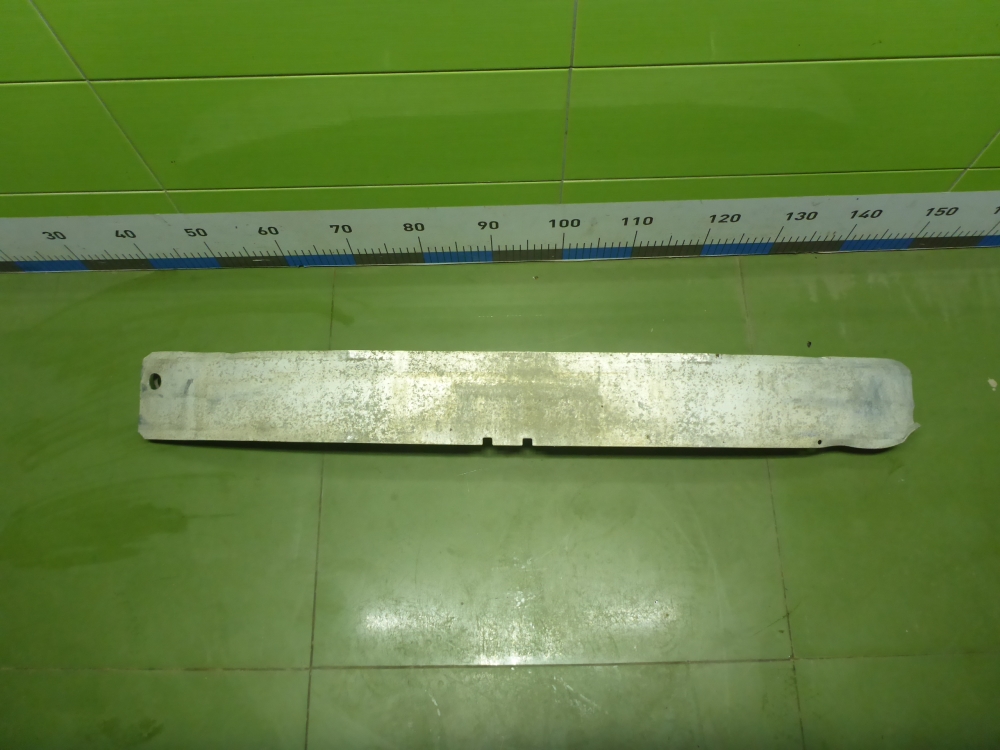 Усилитель переднего бампера