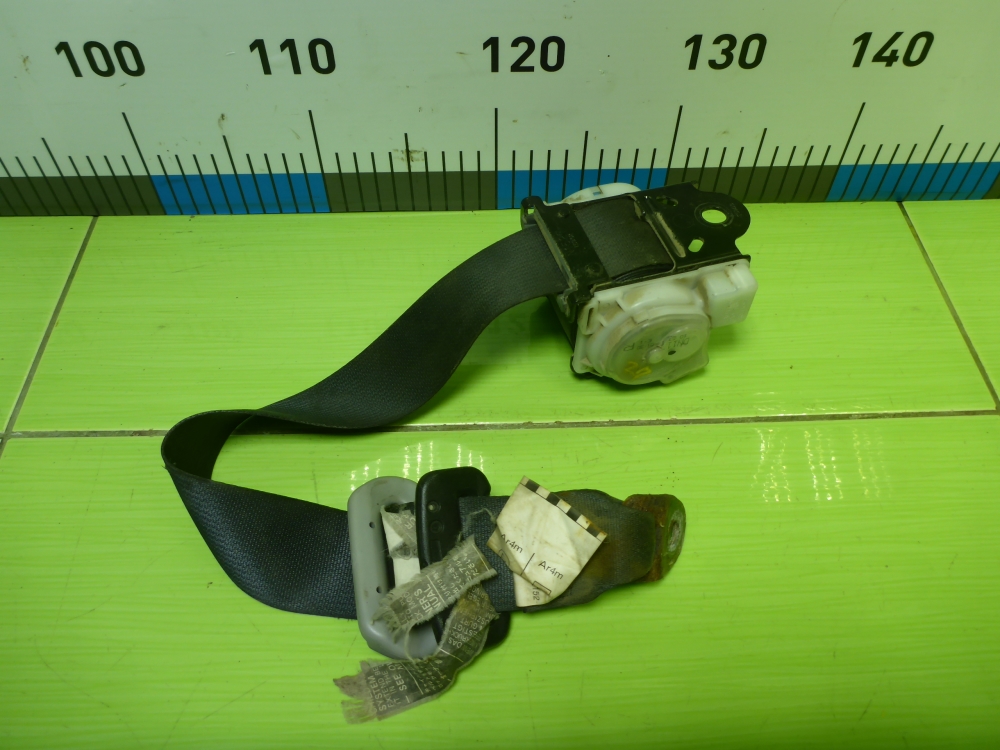 Ремень безопасности