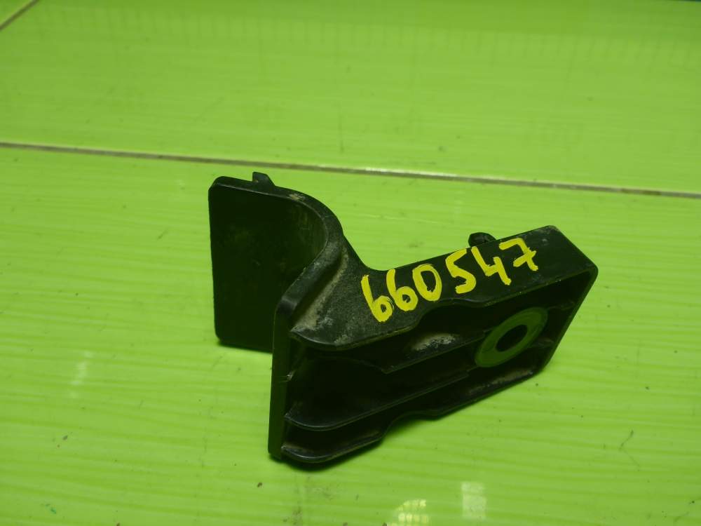 Кронштейн радиатора