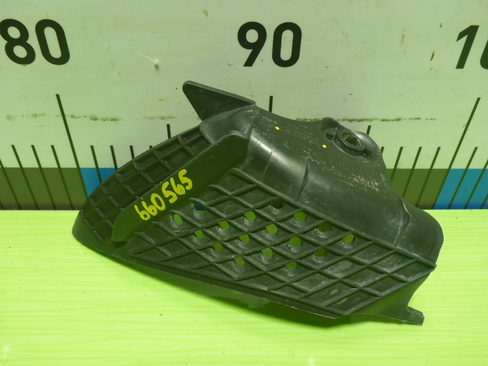 Молдинг лобового стекла