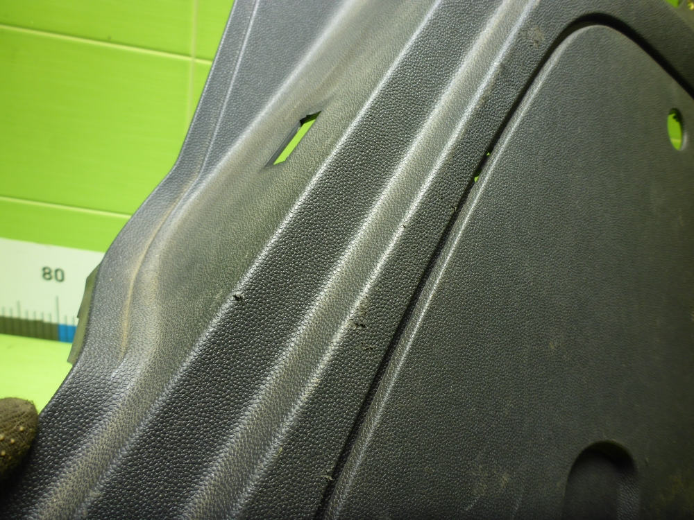 Обшивка багажника