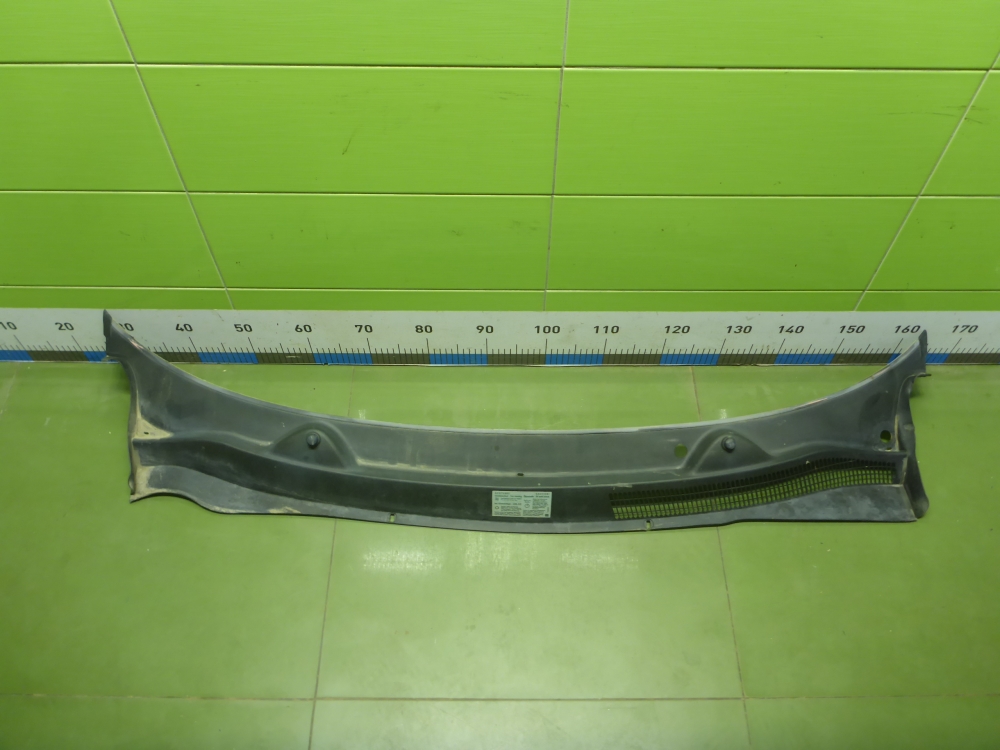 Решетка стеклоочистителей (Жабо)